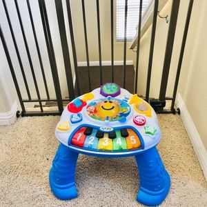 Baby Einstein Discovery Music Activity Table